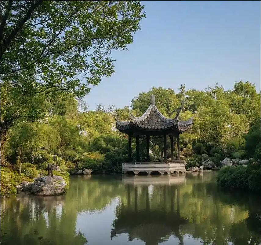 钦州白易餐饮有限公司